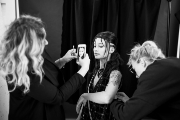 Laetitia_Guenaou_fall_winter_2022_CHIAROSCURO_A.Czyba_backstage19.jpg