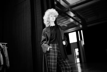 Laetitia_Guenaou_fall_winter_2018_backstage_HD6.jpg